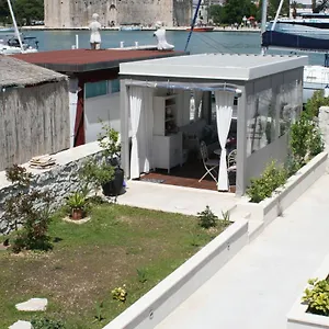 Studio Tironi 2 -sonja Apartment
